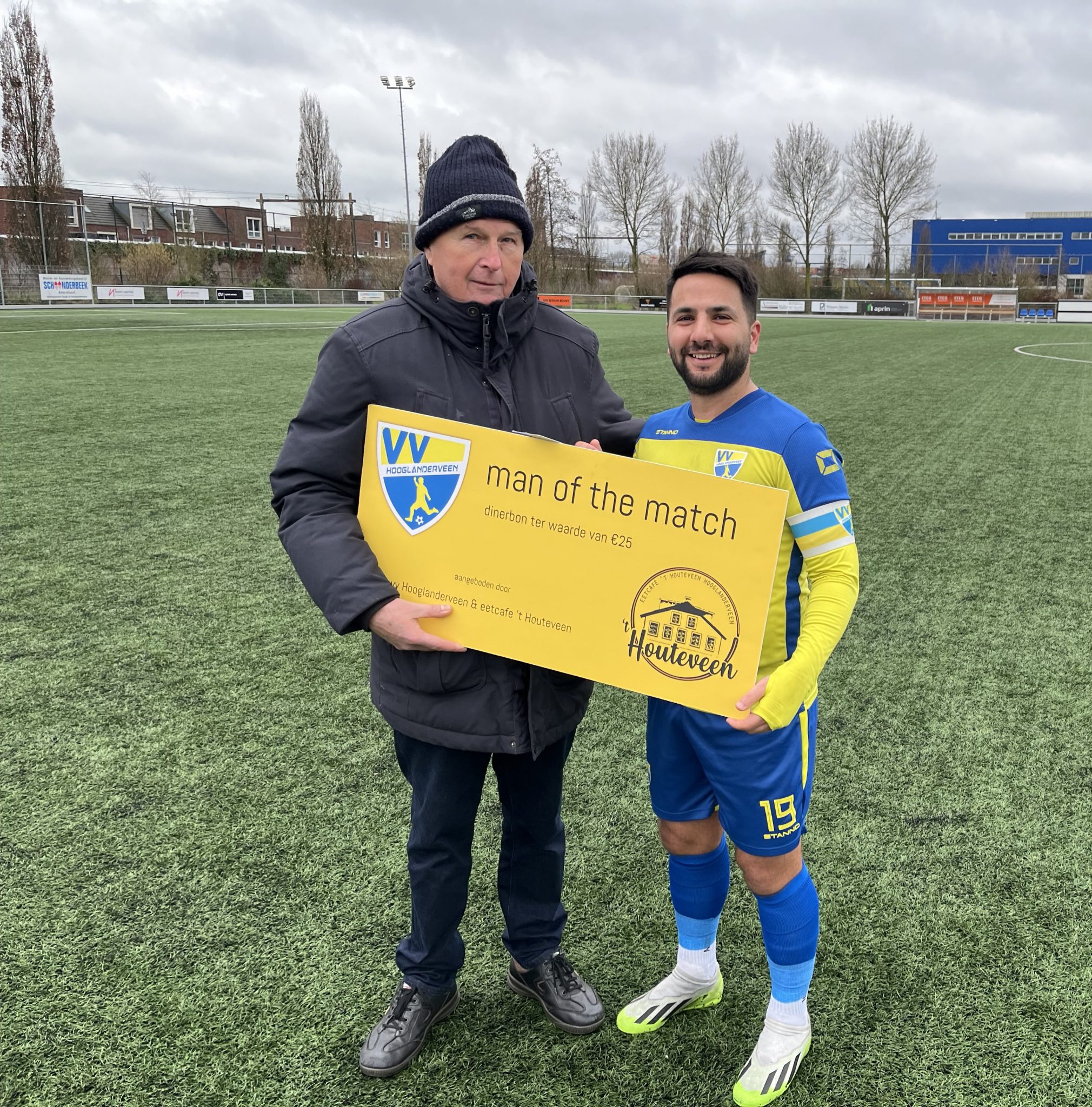 Mehmet Kaya leidt eerste elftal naar belangrijke overwinning in strijd om degradatie